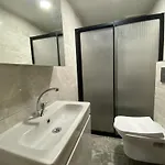Dolphin Cafe Apartmanhotel 4*