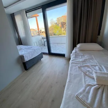 Apart Otel Dolphin Cafe