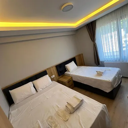 Dolphin Cafe Стамбул