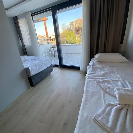 Dolphin Cafe 4* איסטמבול