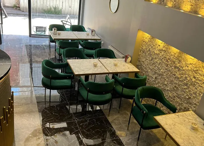 Dolphin Cafe 4* Istambul